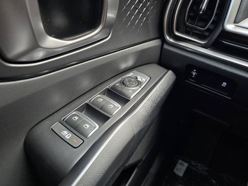 New 2026 Kia Sorento LX FWD image 12