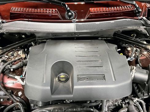 Used 2025 Land Rover Defender 110 Sedona Red Edition image 41