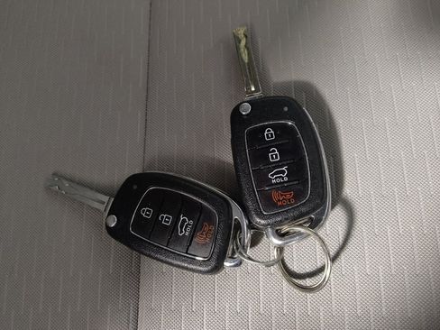 Used 2019 Hyundai Tucson SE FWD image 32