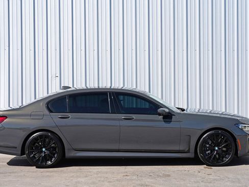 Used 2022 BMW 750i xDrive w/ M Sport Package image 59