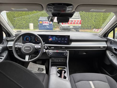 Used 2025 Hyundai Sonata SEL FWD image 14