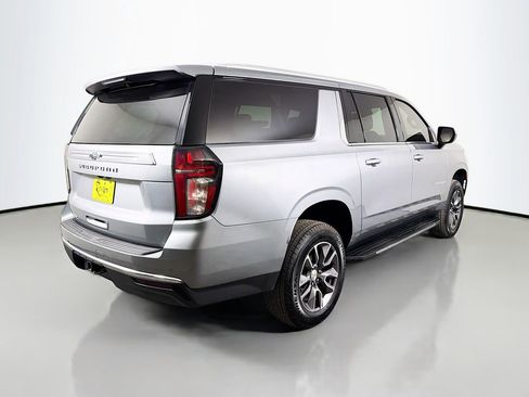 Used 2023 Chevrolet Suburban LS AWD/4WD image 6