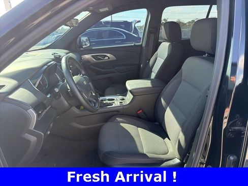 Used 2023 Chevrolet Traverse LT image 10