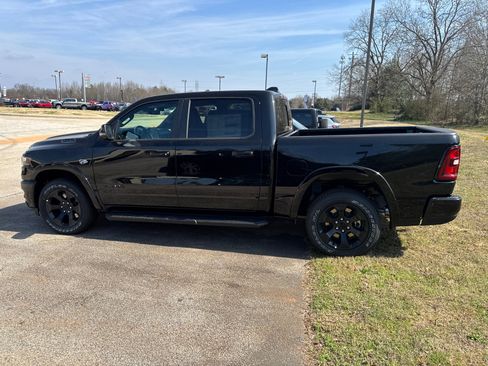 New 2026 RAM 1500 Big Horn AWD/4WD image 7