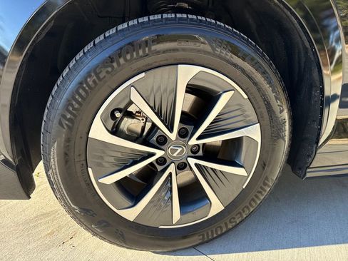 Used 2024 Lexus RZ 300e Premium image 11