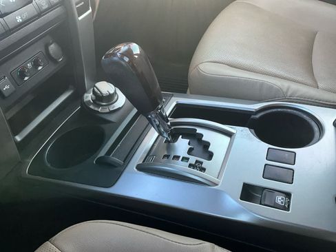 Used 2022 Toyota 4Runner Limited AWD/4WD image 14