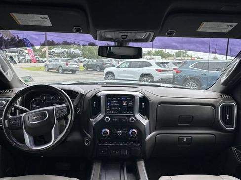 Used 2020 GMC Sierra 1500 SLT RWD image 10
