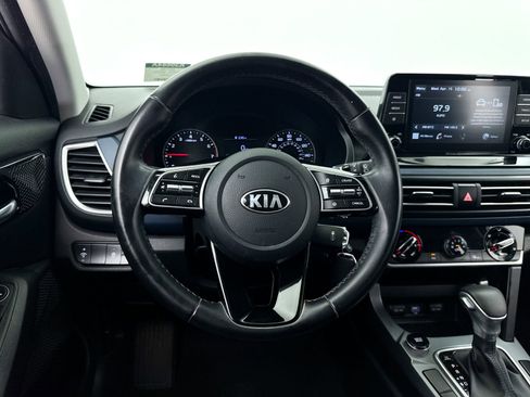 Used 2021 Kia Seltos S image 32