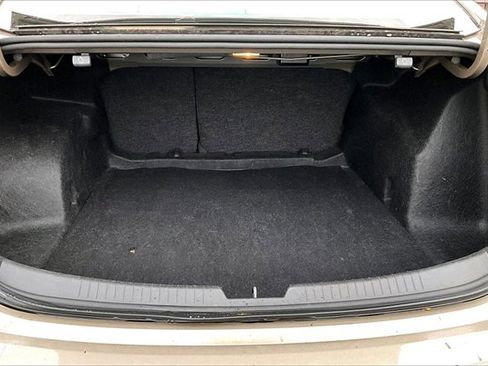 Used 2023 Chevrolet Malibu LT image 24