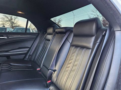 Used 2023 Chrysler 300 S image 21