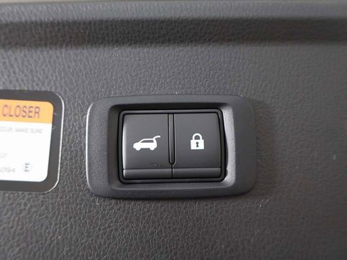 New 2025 Mitsubishi Eclipse Cross SEL image 22