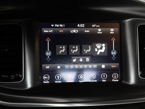 Used 2019 Dodge Charger SXT w/ Plus Group image 26