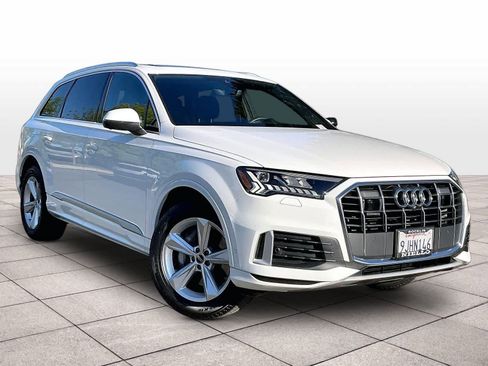 Used 2023 Audi Q7 Premium Plus image 2