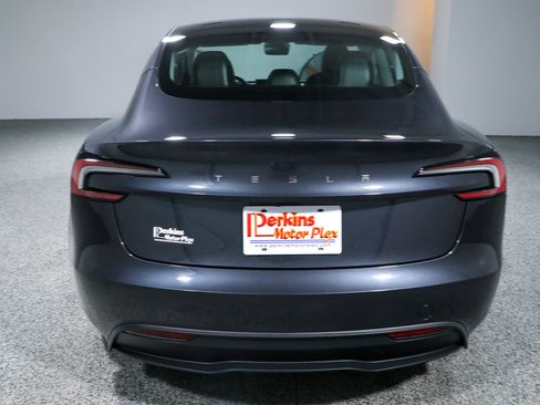 Used 2025 Tesla Model 3 Long Range RWD image 8