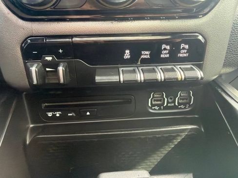 Used 2019 RAM 1500 Sport w/ Level 2 Equipment Group AWD/4WD image 33