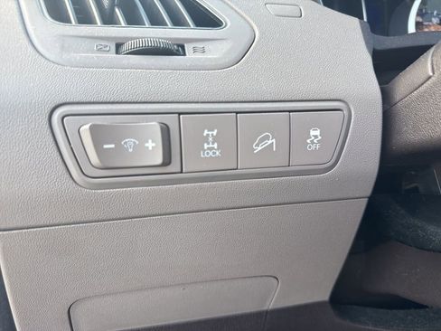 Used 2015 Hyundai Tucson SE image 15