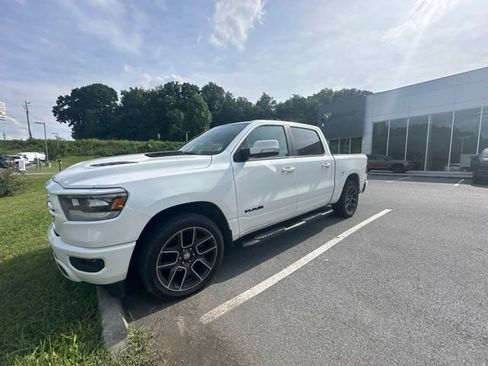Used 2020 RAM 1500 Sport w/ Level 2 Equipment Goup w/2_L AWD/4WD image 4