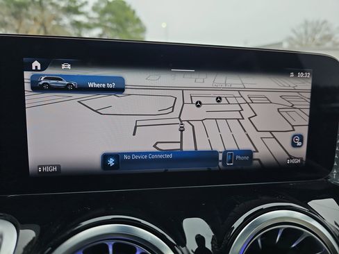 Certified 2025 Mercedes-Benz GLB 250 image 24