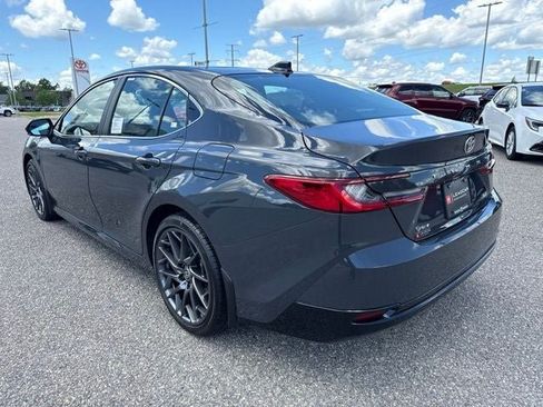 Used 2026 Toyota Camry XLE FWD image 8