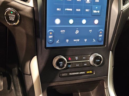 Used 2023 Ford Edge SEL w/ Convenience Package AWD/4WD image 31