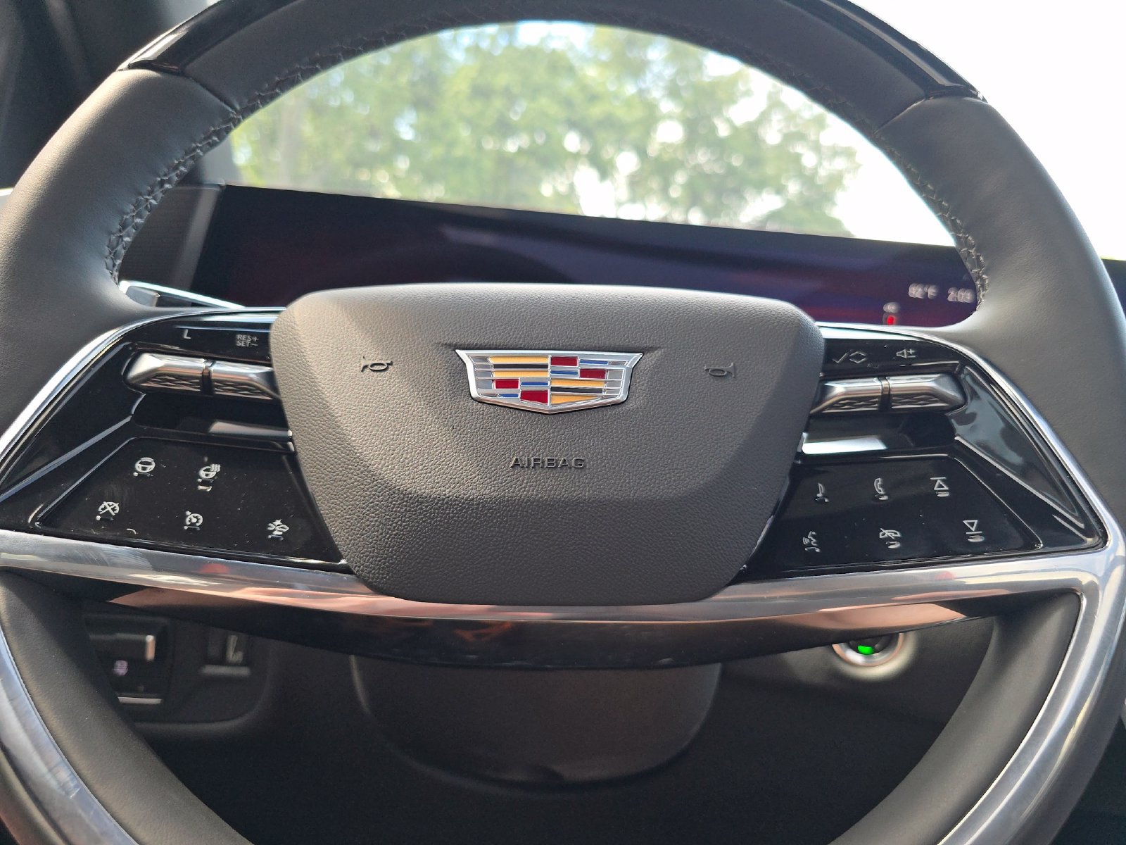 Certified 2026 Cadillac Escalade ESV Sport w/ Touring Package AWD/4WD image 33