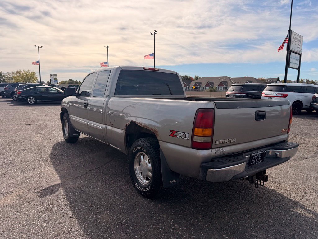 Used 2003 GMC Sierra 1500 SLT w/ SLT Preferred Equipment Group AWD/4WD image 8