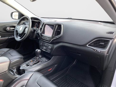 Used 2022 Jeep Cherokee Trailhawk w/ Premium Leather Package image 42