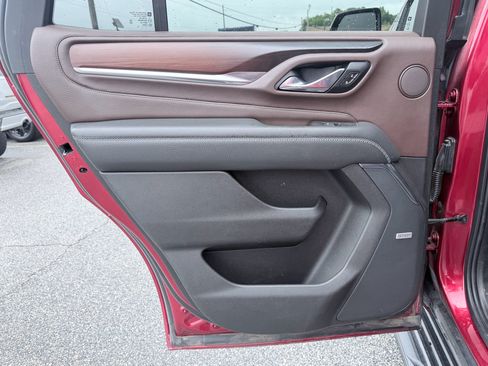 Used 2021 GMC Yukon Denali RWD image 36