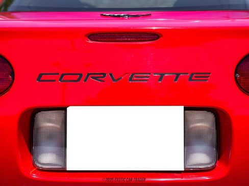 Used 1999 Chevrolet Corvette Coupe w/ Memory Pkg RWD image 78