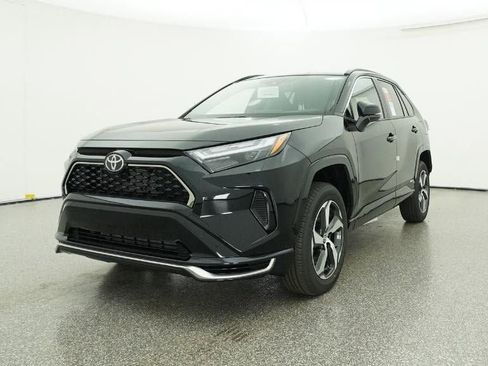 New 2025 Toyota RAV4 SE image 32