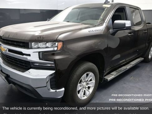 Used 2019 Chevrolet Silverado 1500 LT w/ All-Star Edition RWD image 2