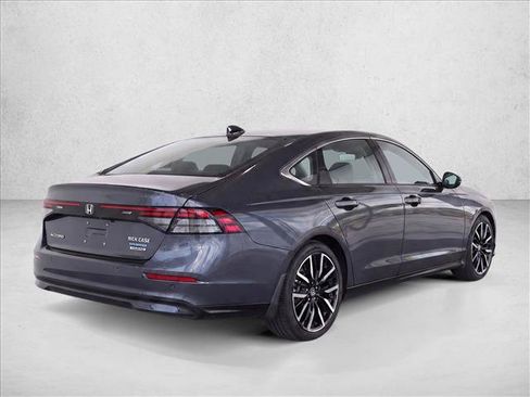 Used 2023 Honda Accord Touring image 7