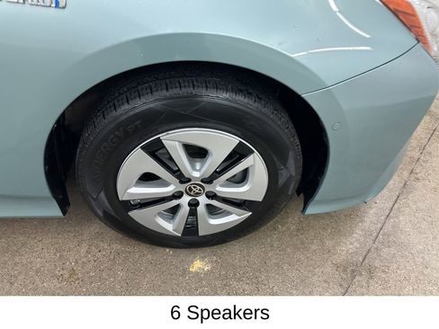 Used 2017 Toyota Prius Three image 16