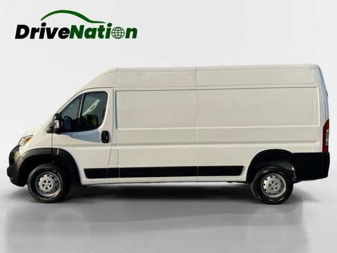 Used 2023 RAM ProMaster 2500 FWD image 8