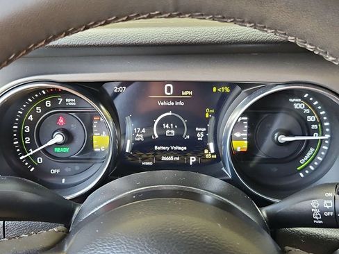 Used 2023 Jeep Wrangler Unlimited w/ Convenience Group AWD/4WD image 15