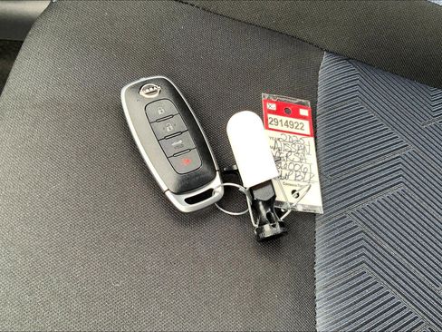 New 2025 Nissan Versa SV w/ Trunk Package image 16