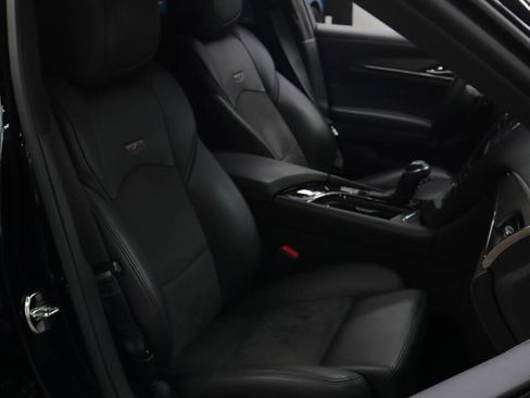 Used 2019 Cadillac CTS V w/ Luxury Package image 36