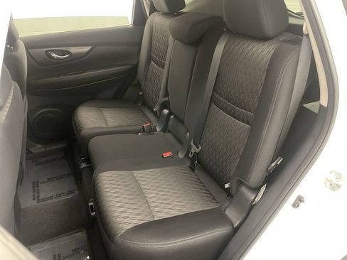 Used 2020 Nissan Rogue S AWD/4WD image 16