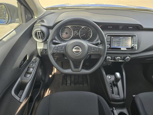 Used 2025 Nissan Kicks Play S image 13