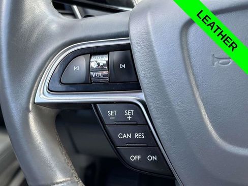 Used 2019 Lincoln Nautilus Reserve image 16