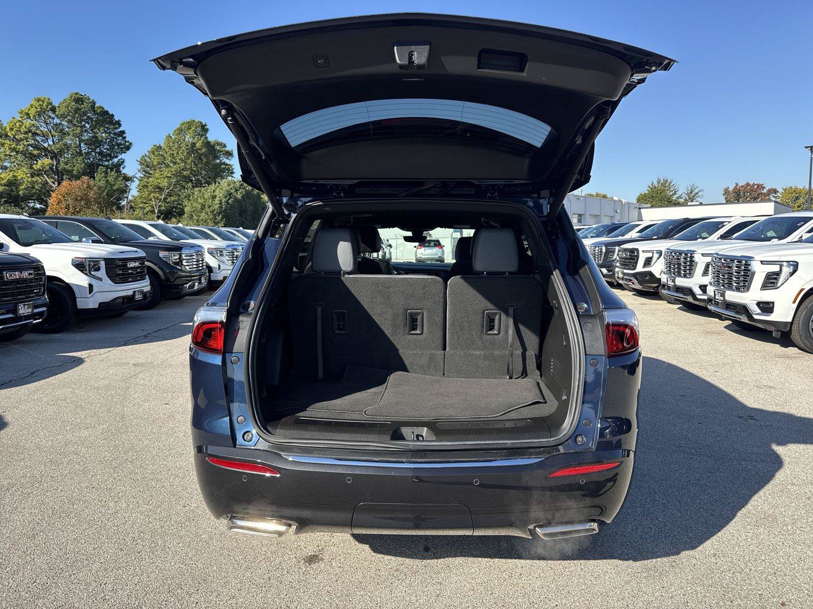 Used 2023 Buick Enclave Premium FWD image 26