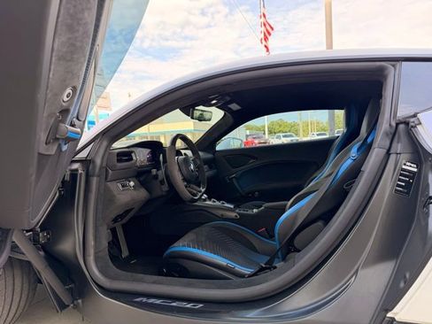 Used 2022 Maserati MC20 Coupe image 5