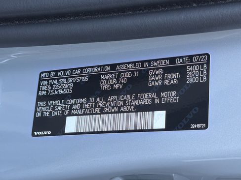 Certified 2024 Volvo XC60 B5 Plus w/ Protection Package Premier AWD/4WD image 66