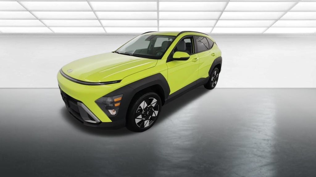 Used 2024 Hyundai Kona SEL AWD/4WD image 2