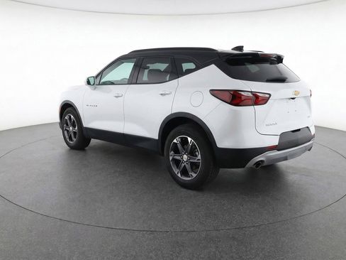 Used 2025 Chevrolet Blazer LT FWD image 6