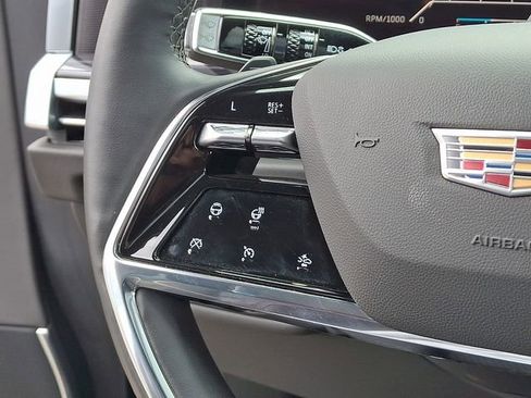 Certified 2025 Cadillac Escalade ESV Sport w/ LPO, Floor Liner Package image 21