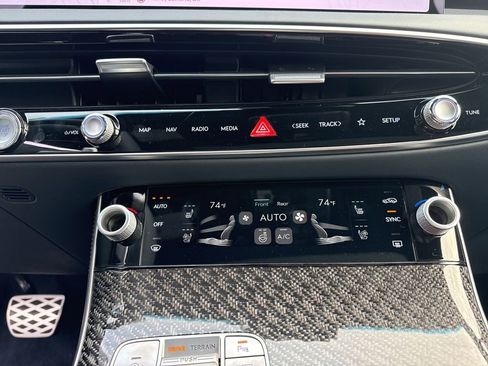New 2026 Genesis GV70 3.5T Sport Prestige AWD/4WD image 19