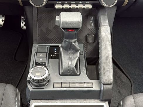 Certified 2025 Toyota Tacoma TRD Sport AWD/4WD image 25