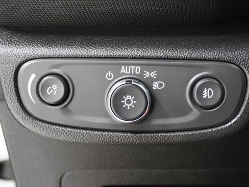 Used 2021 Chevrolet TrailBlazer RS w/ Convenience Package image 19