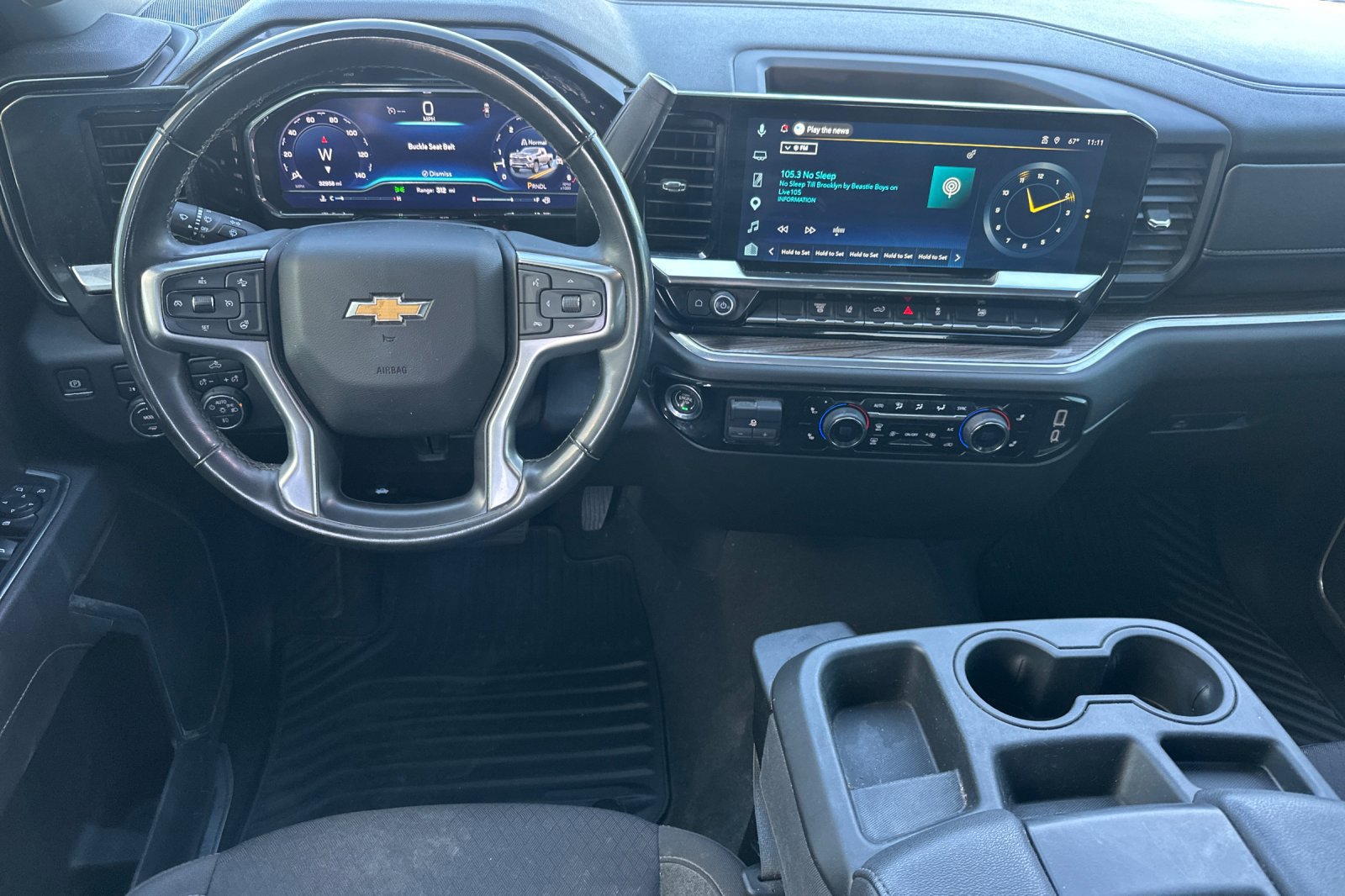 Used 2025 Chevrolet Silverado 2500 LT w/ Convenience Package AWD/4WD image 16